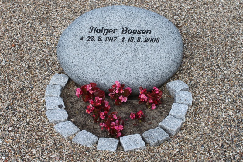 Holger Boesen 1917-2008